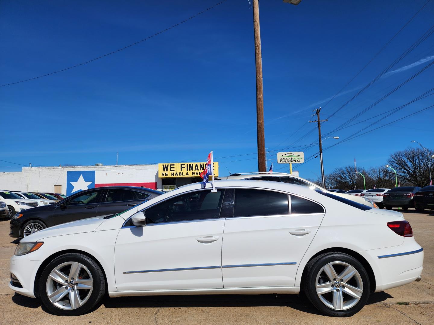 2013 WHITE Volkswagen CC Sport w/Lighting Package (WVWBN7AN9DE) with an 2.0L L4 DOHC 16V TURBO engine, 6-Speed Automatic transmission, located at 2660 S.Garland Avenue, Garland, TX, 75041, (469) 298-3118, 32.885551, -96.655602 - Photo#6